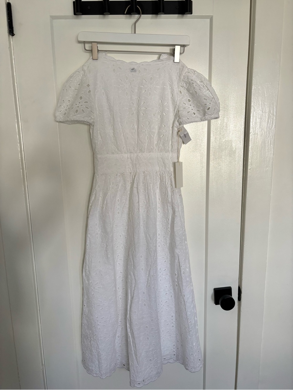 Wilfred White Eyelet Mini Dress Puff Sleeve Button Front - Size 00 *NWT* - Picture 6 of 9